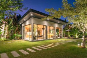 Exclusive Beachfront Villa In Central Lovina